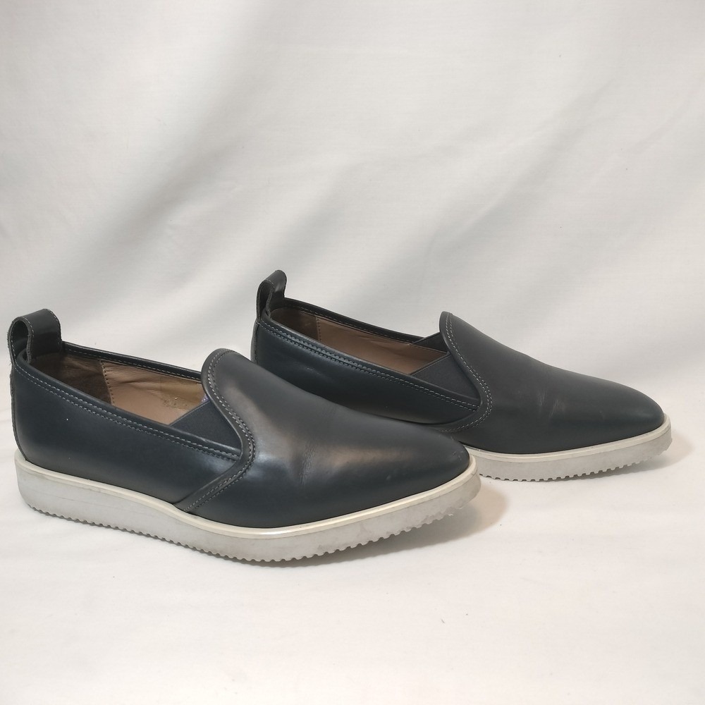 Everlane Street Shoe (Navy Leather Slip-ons) - Picture 3 of 8